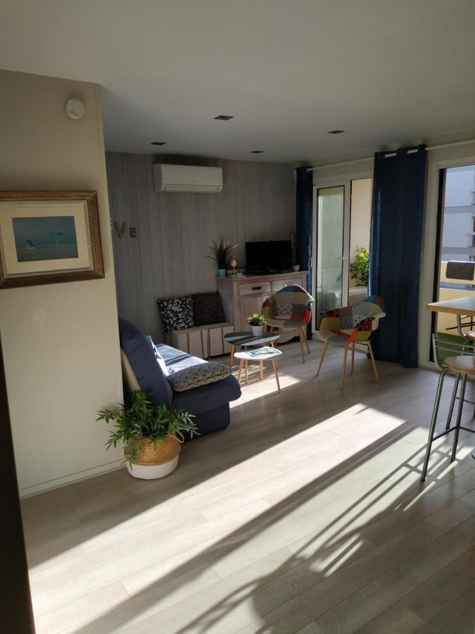 Charmant Appartement A 350M De La Plage Et Du Port Fréjus Exterior foto
